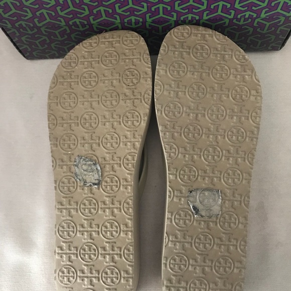*SOLD*Tory Burch Nude Wedge Flip Flop Size 10 - Picture 5 of 7